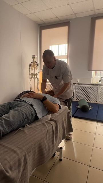 Работа с болью и напряжением в шее.