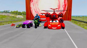 МУЛЬТИКИ ПРО МАШИНКИ: Эволюция Молнии Маквин против Паровозика Томаса. 🏎️⚡ ГИГАНТСКИЙ VS МАЛЕНЬКИЙ