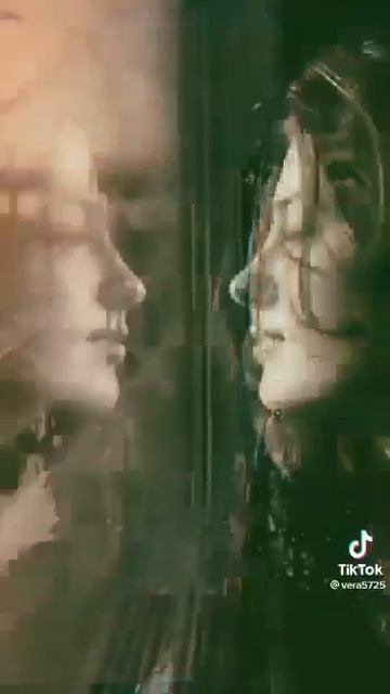 Люди встречаются...