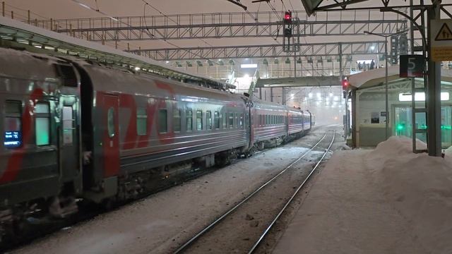съезд по Лосиноостровской  ЭП2К-375 с поездом 36 Нижегородец МоскваНижний Новгород