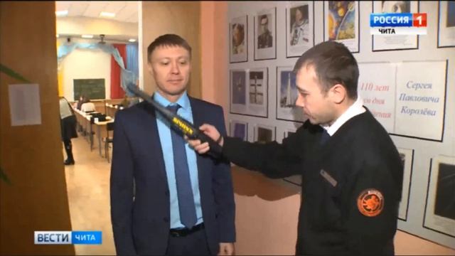 Приставы на занятии с пенсионерами