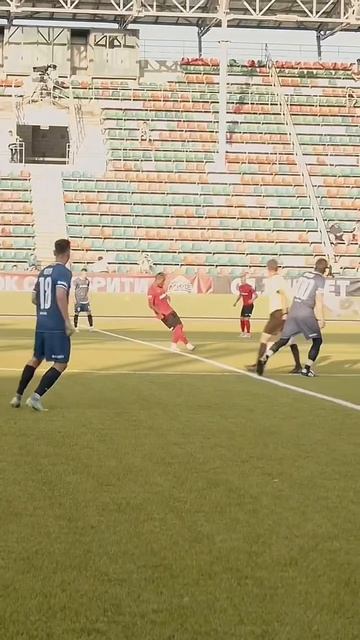 ИГОРЬ ОЗНОБИХИН из «Реальных пацанов»на интервью