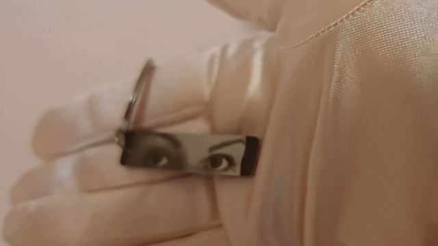 Кулон с фотогравировкой глаз