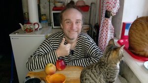 Завтрак с подобечными. Циля ест первый раз в жизни. Мукбанг. Обжор. Еда на камеру. Диета. Шизофрения