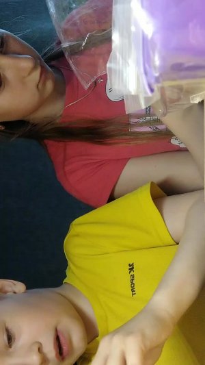 соревнования фигурок с подружкой кто лучше слепит