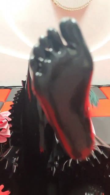 Stomping on rutube admin face.:3