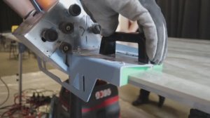 Как и чем запилить углы, какой лучше. #Ремонт#new #diy #топ