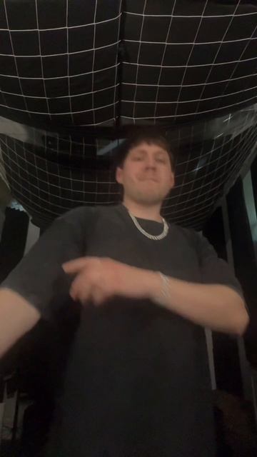 Мяу мяу или гав гав? #хит #сниппет