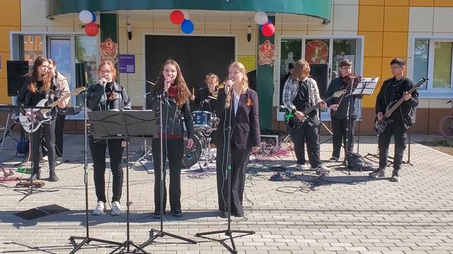 Аист на крыше