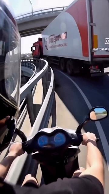 Во Вьетнаме это точно пригодится 😂
Подписывайся на меня 🤍
Рассказываю, как путешествовать по Вьетнам