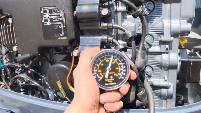 Арт 3543. Замер компрессии лодочного мотора   Yamaha F50. 2005 год.