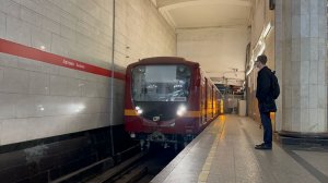 СпецСостав! Метропоезд «Номерной/Пришелец» на ст.м.Автово, апрель 2026 года