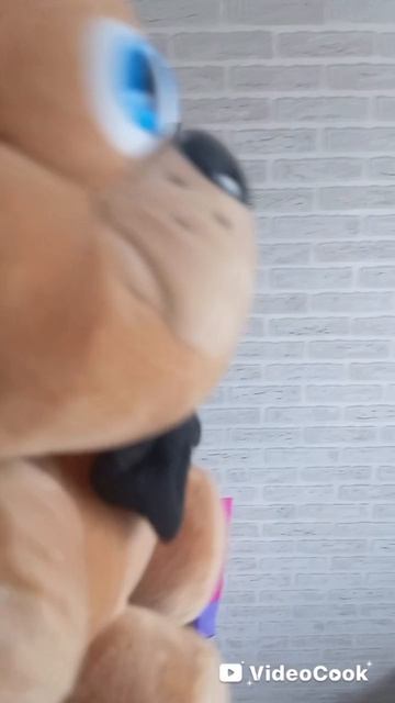 нет Мишка Фредди разбился😫😫😫