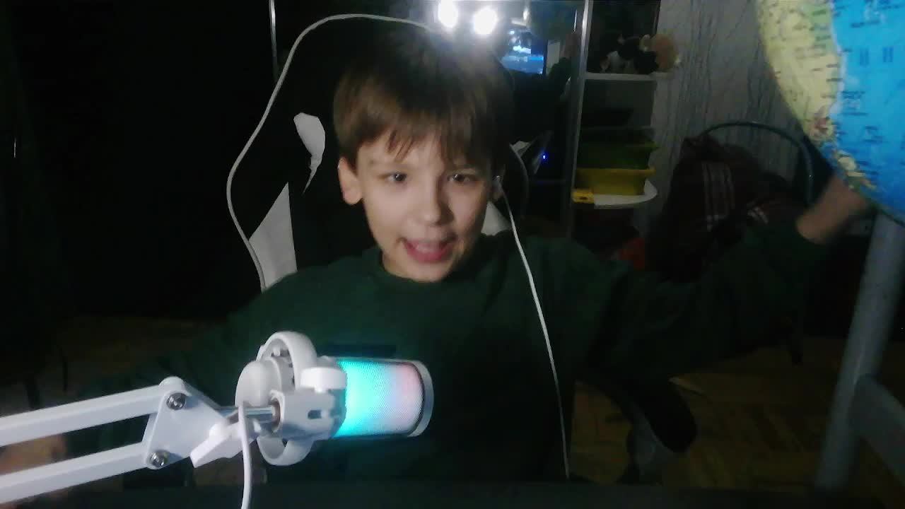 10  ПОДПИСЧИКОВ!!!!!!!!!🥳🥳🥳🥳🥳