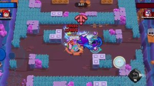 Я играю в brawl stars