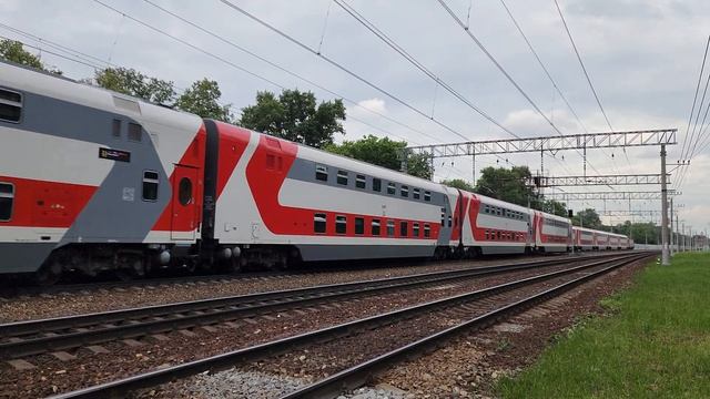 встреча двухэтажек! ЭП20-079 с Италмасом и ЭП20-063 с Московией