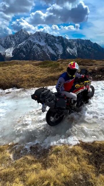 Клип @ekbmoto_live