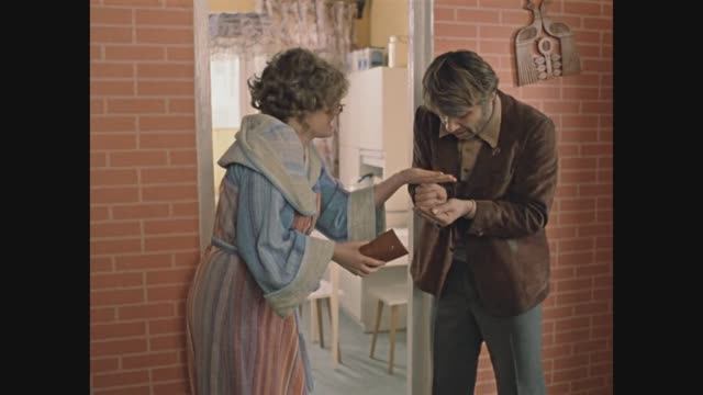 Зашёл к бывшей жене! Фрагменты из фильма 