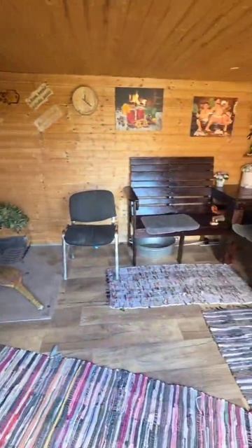 Планы на сегодня: искупать Катюшу, встретить гостей, может, что-то поделать, ну и погулять с мясом