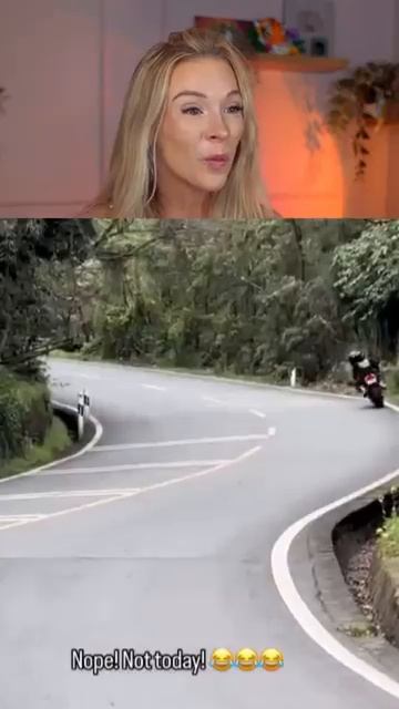 попробуй не засмеяться 🙃