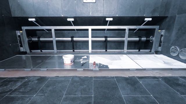 Подводное жалюзийное покрытие Rollo Solar в исполнении компании 