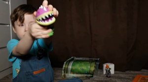 обзор Зомби против растений