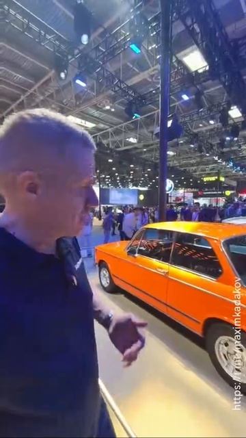 Взгляд назад

BMW 2002 на автосалоне в Пекине.