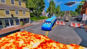 Как ПРЕОБРАЗОВАТЬ Молнию Маккуина ! Машинки Pixar БИТВА в BeamNG.drive