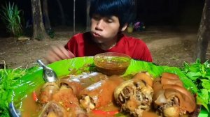 #MUKBANG Суп из коровьих хвостов с соусом из морепродуктов и хрустящие овощи!ASMR ЕДА НА КАМЕРУ