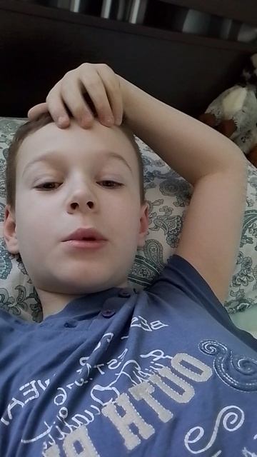 проснулся когда мне надо идти в школу