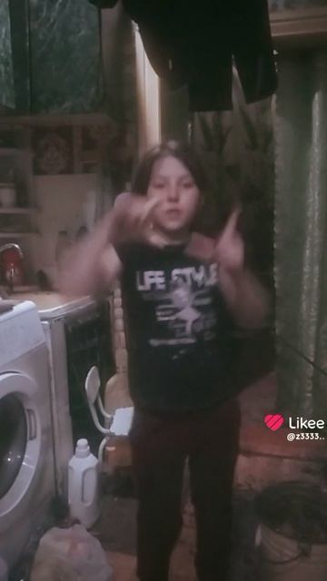 Like_7632707071569733840.mp4