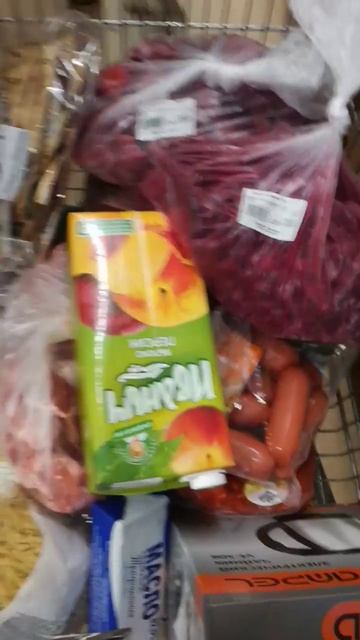 Поход в магазин в магазин Светофор