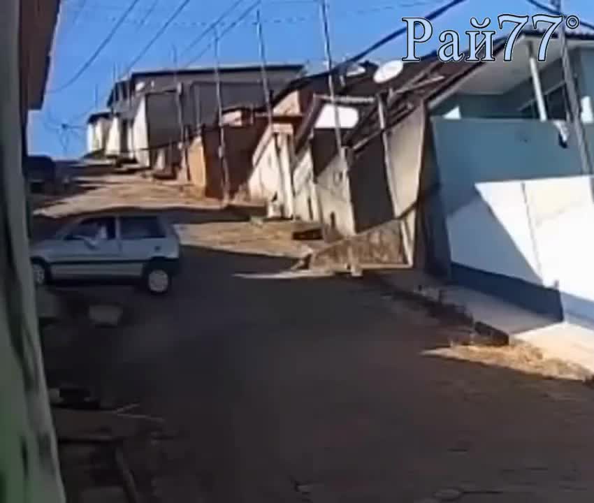 Опрокинулся в овраг