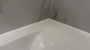 Герметизация стыка ванны , заделка шва