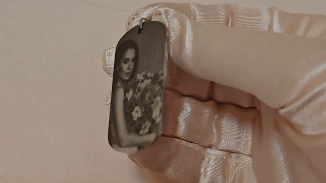 Как выглядит жетон с фотогравировкой