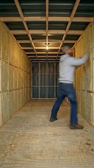 От контейнера до роскошного подземного покер-клуба