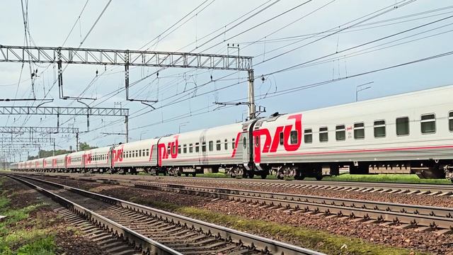 ЭП20-037 с поездом №102 