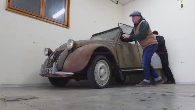 Восстановленный Ситроен CV 2 1959 Remise En Route Citroёn CV 2 1959 смотреть онлайн