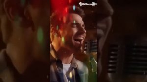 Держи меня.