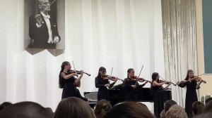 «Поезд в 1.30» В.Кулаков.Ансамбль: Кулачкова О., Пономарева Э., Савкина А., Логинова В.,Михайлова У.