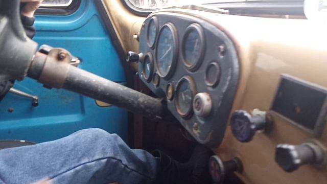 как переключить сцепление в уазике .как завести УАЗик.