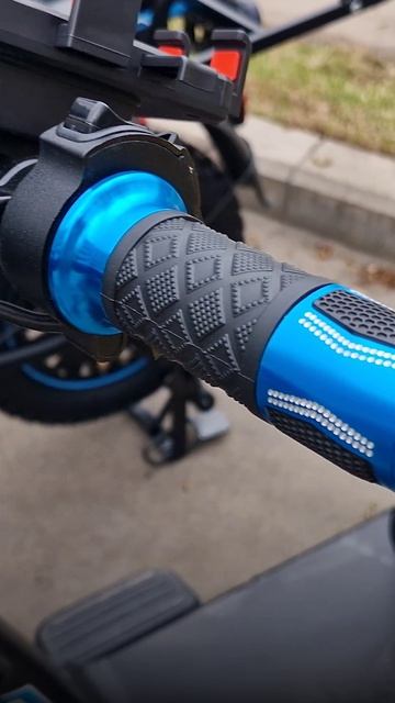 Новые ручки на электровелосипедах Минако Монстр и Минако Титан — обзор