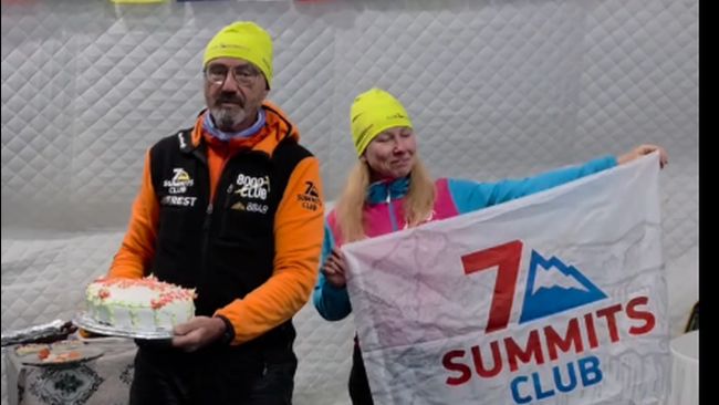 Команда экспедиции Клуба 7 Вершин на Эверест торжественным маршем вошла в Базовый лагерь!