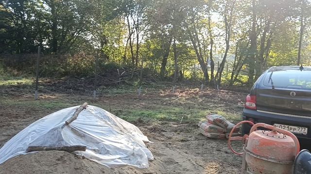 установка заборных столбов