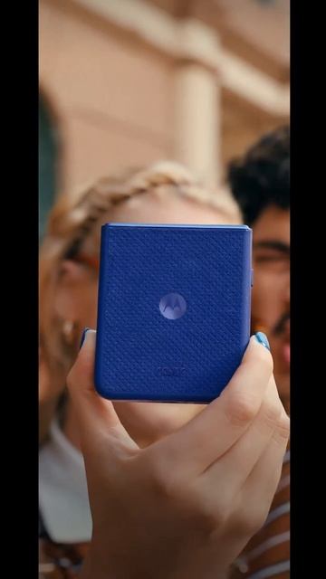 Рекламные изображения Motorola Razr 70 Ultra