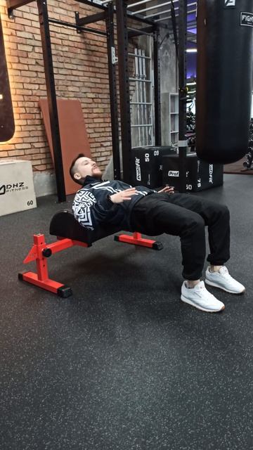 Ягодичный мост с опоры