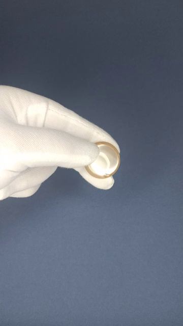 Пуговицы светло-бежевые (размер № 44), Артикул 01365