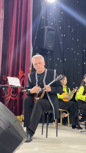 Отчётный концерт оркестра русских народных инструментов музучилища им.Ниязалы