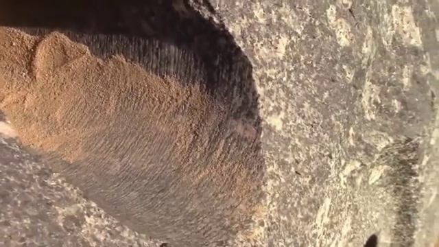 Грэм Хэнкок утверждает, что именно так египтяне обрабатывают гранит, и доказательства шокируют