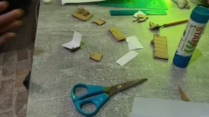 сделал УАЗ 452 полностью из бумаги